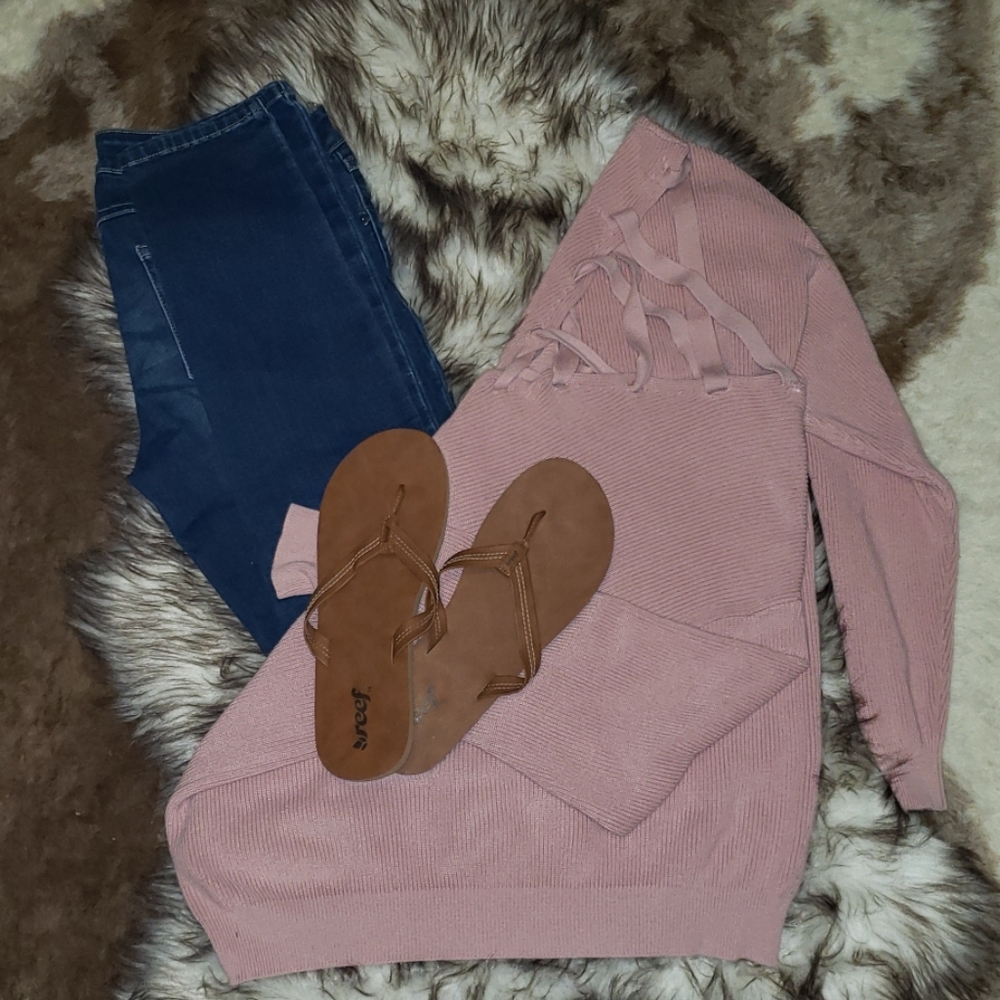 Pink mauve knit criss cross sweater